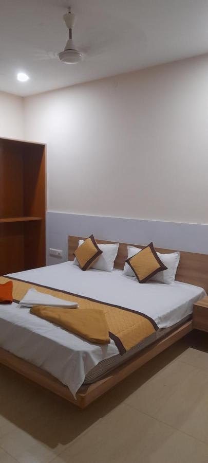 Sai Velan Residency Hotel Dindigul Exterior photo